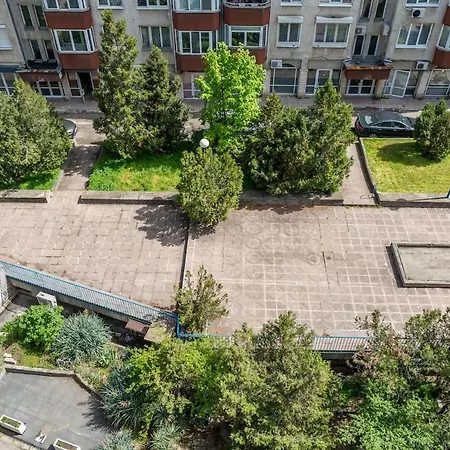 Elegant Aristocratic 2 Bdrm Flat, Location * סופיה