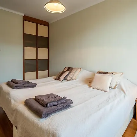 Elegant Aristocratic 2 Bdrm Flat, Location Lejlighed *