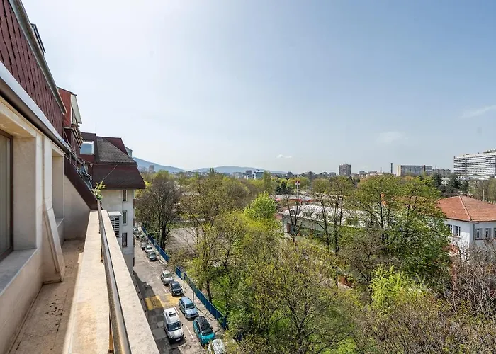 Elegant Aristocratic 2 Bdrm Flat, Location * Sofia