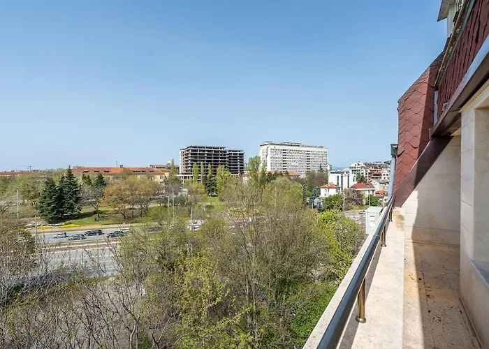 Elegant Aristocratic 2 Bdrm Flat, Location * Sofia