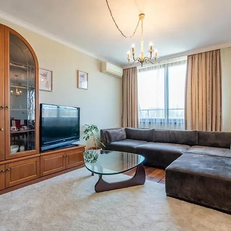 Elegant Aristocratic 2 Bdrm Flat, Location Apartment Sofia